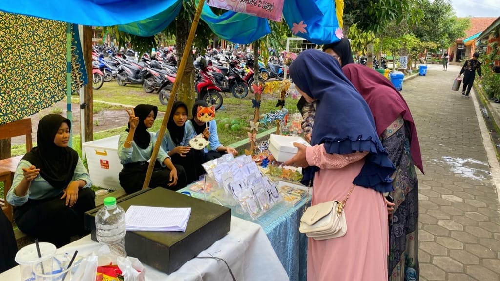 smpn 15 purworejo gelar libels expo dan parenting