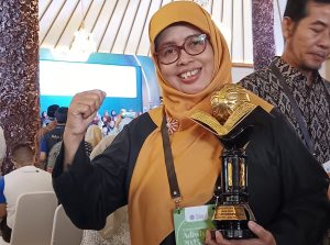 pemberian penghargaan adiwiyata2